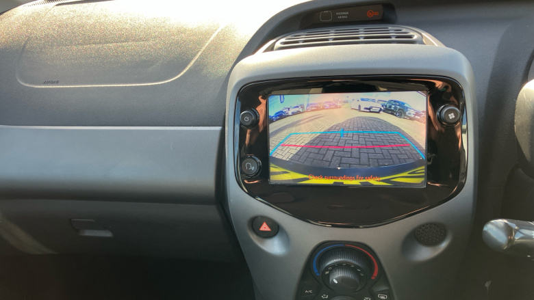 Toyota Aygo X 1.0 VVT-i Edge 5dr Petrol Hatchback